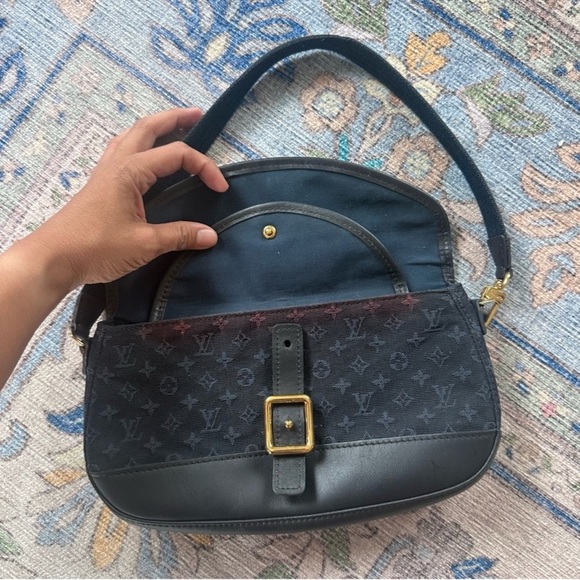 Louis Vuitton Dark Blue Denim Shoulder Bag - Picture 2 of 8